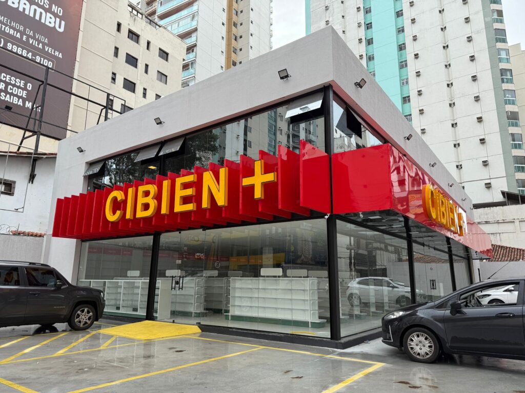A farmácia Cibien vai funcionar onde era a antiga lanchonete Dionízio Lanches. Foto: Josué de Oliveira