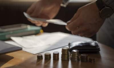 De Tiradentes à reforma atual, o peso da carga tributária segue sendo uma das grandes dores do brasileiro. Foto: Freepik
