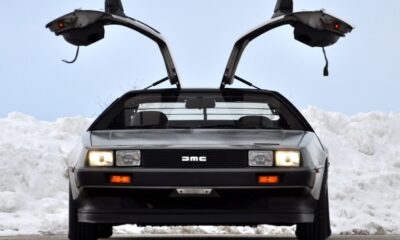 Durante a feira, os visitantes poderão viajar no tempo com o carro inspirado no filme De volta para o Futuro. Foto: Divulgação