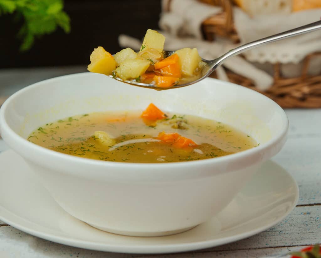 Sopas funcionais fortalecem a imunidade e previnem doenças no inverno. Foto: Freepik