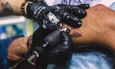 Pomadas anestésicas ainda poderão ser utilizadas na tatuagem. Foto: Freepik