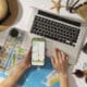 Algumas ferramentas de tecnologia podem ser essenciais em viagens. Foto: Freepik