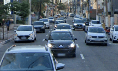 Na avenida Hugo Musso as obras deixam o trânsito lento no acesso à Terceira Ponte. Foto: Reprodução (Google)