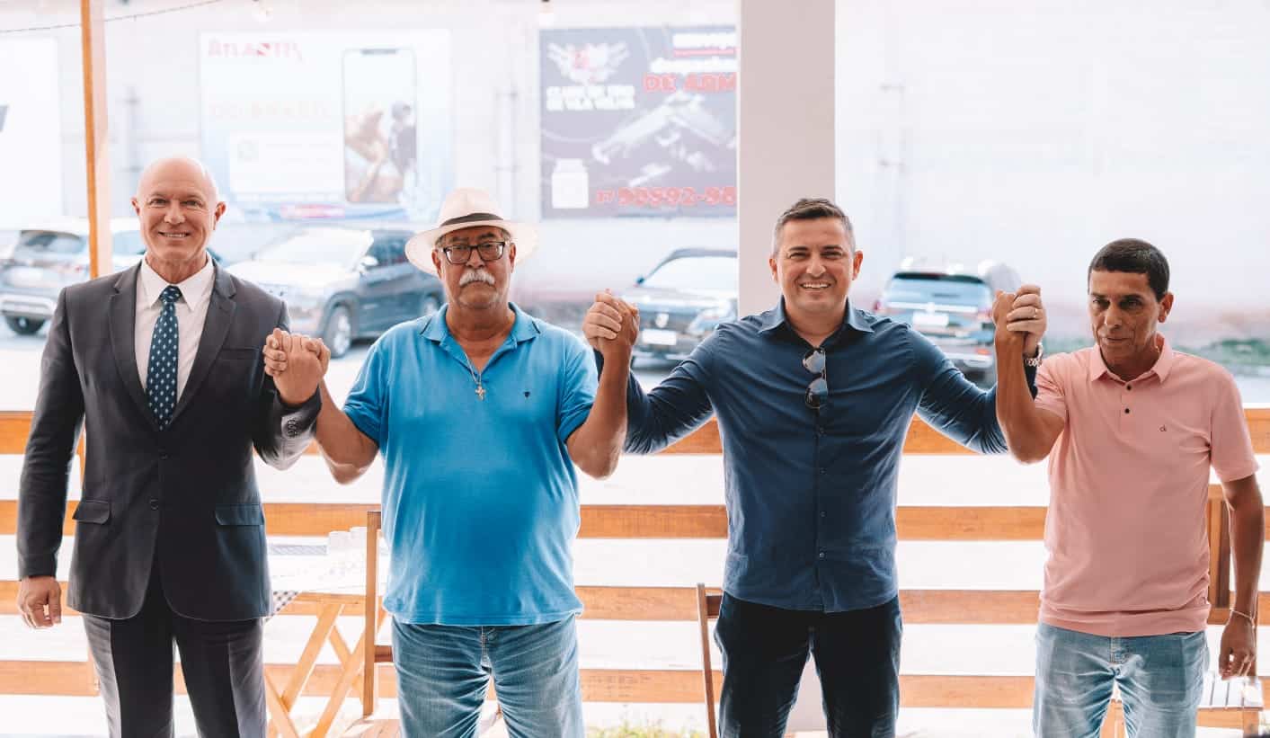 Da esquerda para a direita: Coronel Weliton, Marcos Caran, Wellington Callegari e Zé Preto