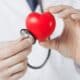 O estudo da Afya Brasília revela que a saúde cardiovascular do brasileiro está sendo impactada por hábitos modernos, estresse e sono inadequado. Foto: Freepik