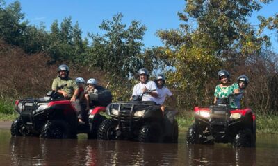 Passeio de quadriciclo no EcoCaipira, em Vila Velha