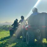 Passeio de quadriciclo no EcoCaipira, em Vila Velha