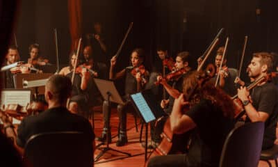 O Festival Sesi Som celebra os 25 anos do Teatro do Sesi com a Orquestra Camerata Sesi e o Coro Vox, em um concerto que une Bach, Schubert e Marcelo Rauta na noite de 15 de agosto, em Vitória. Foto: Divulgação