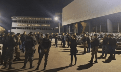 Policiais se reúnem no Quartel do Comando de Missões Especiais, em Vitória, antes do início da Operação Telic, que mira facção criminosa em Vila Velha