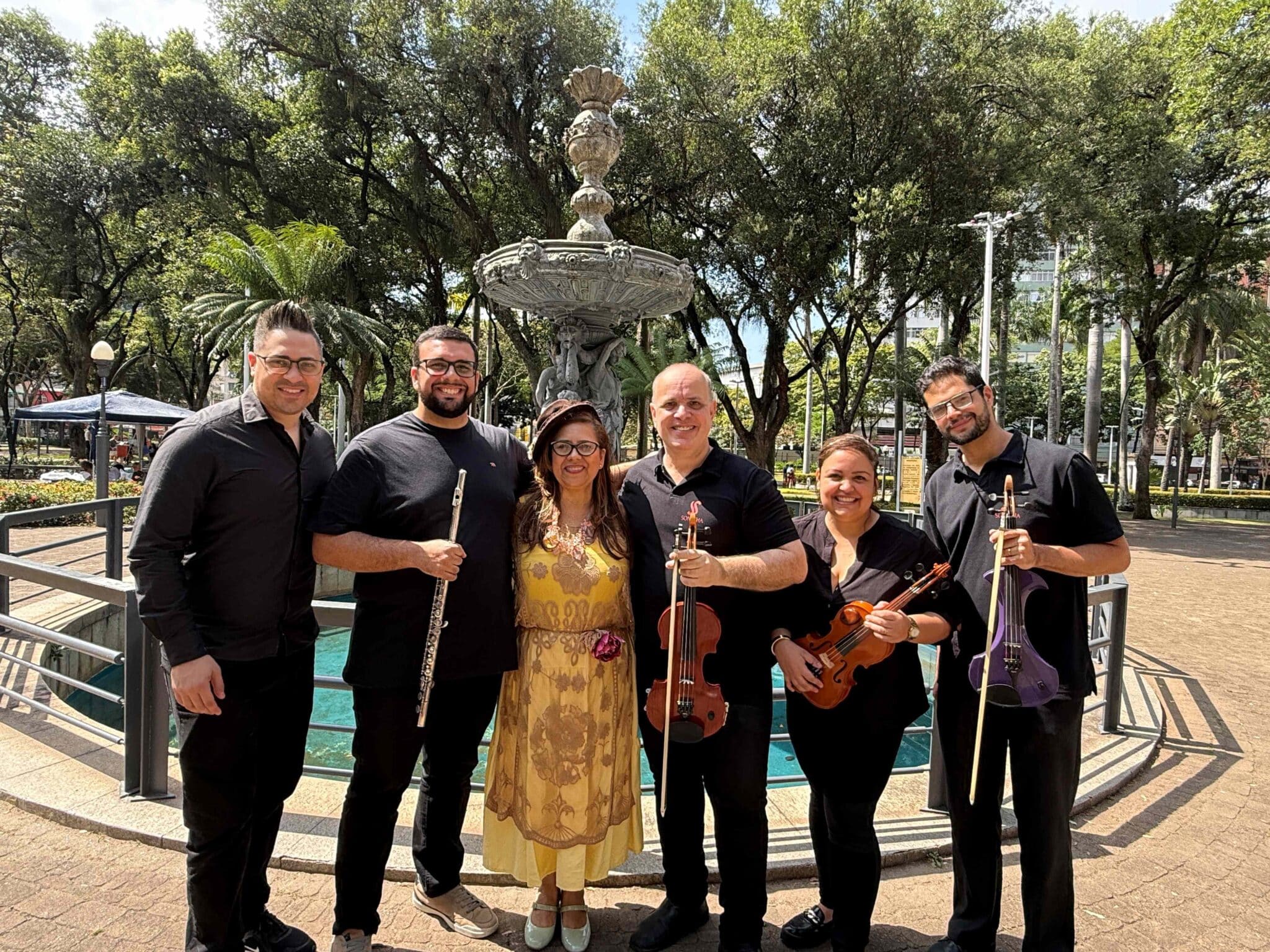 O Projeto Nós no Parque celebra o centenário de Maurício de Oliveira com apresentações musicais de Hariton Nathanailidis e contação de histórias de Renata Bomfim. Foto: Daniella Spadeto
