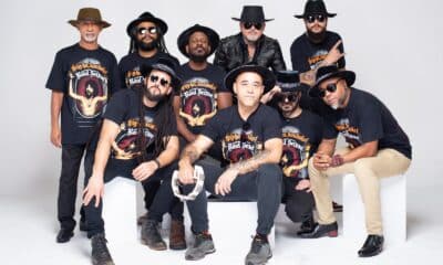 A big band Filosofando Raul Seixas apresenta em Vitória o show Raul 80 Anos, um tributo que percorre a trajetória do artista com arranjos especiais e presença de Sylvio Passos, amigo pessoal do cantor. Foto: Divulgação