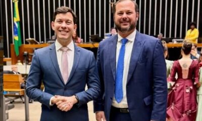 Arnaldinho com Victor Linhalis na Câmara dos Deputados. Foto: reprodução Instagram