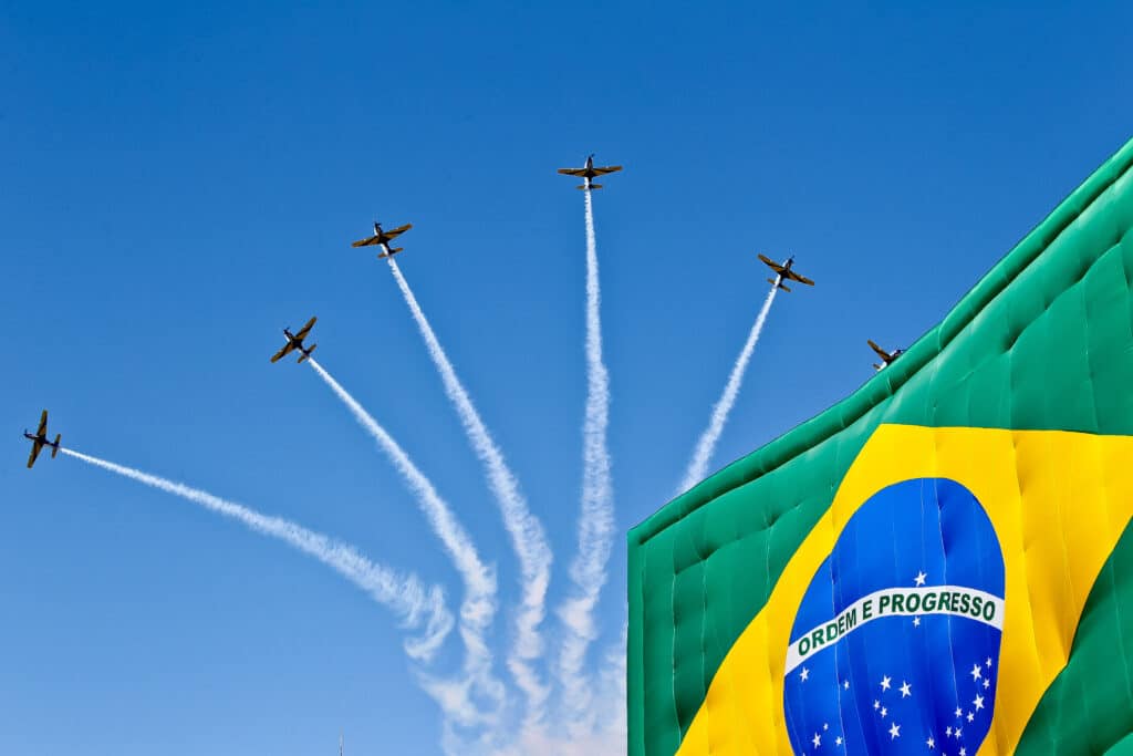 Brasília - DF, 07/09/2011. Esquadrilha da fumaça durante o desfile cívico-militar de 7 de setembro. Foto: Divulgação (Agência Brasil - Roberto Stuckert Filho/PR)