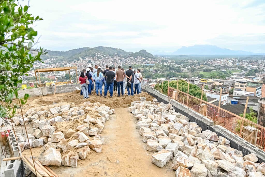 Visita Obras do Mirante no Morro Bonfim