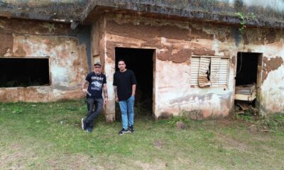 Rodrigo Bezerra e Patrick Amancio em Bento Rodrigues - Mariana (MG)