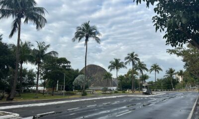 Tempo nublado na avenida Beira-Mar, em Vitória
