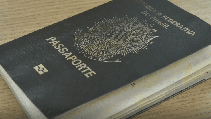 As novas regras de visto americano ampliam a obrigatoriedade de entrevistas e elevam custos, alterando a rotina de quem deseja viajar aos Estados Unidos. Foto: Reprodução/Agência Brasil