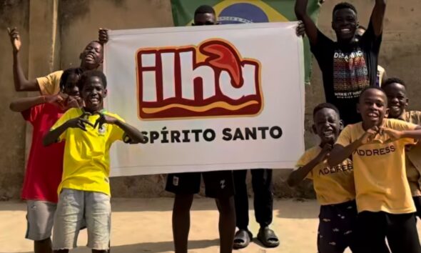 O restaurante Ilha do Caranguejo ganhou destaque na coreografia das crianças de Uganda. Foto. Reprodução